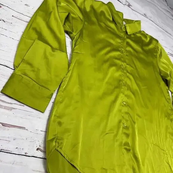 Jon & Anna Green Satin Button Down Blouse Size L Hi-Low Hem - Picture 4 of 8